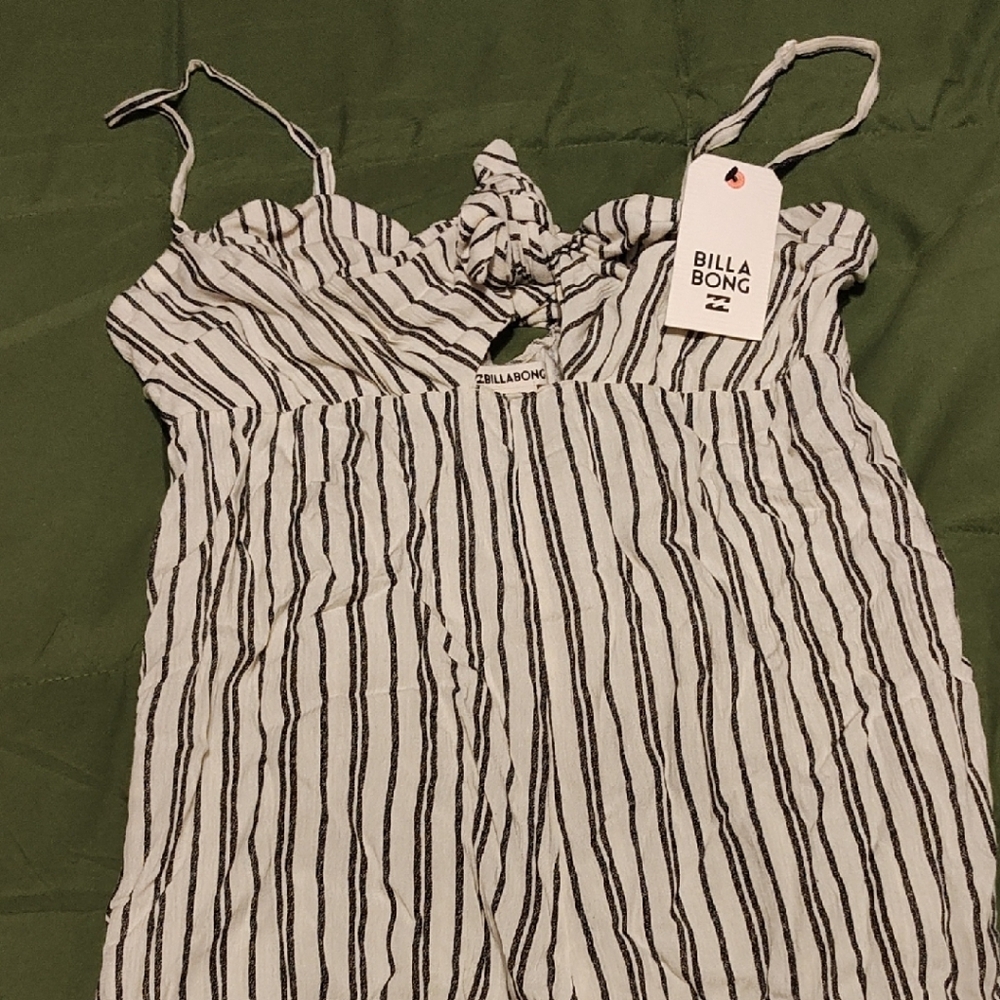 Billabong Black and White Romper with Tie Front *Bnwt*  Medium
